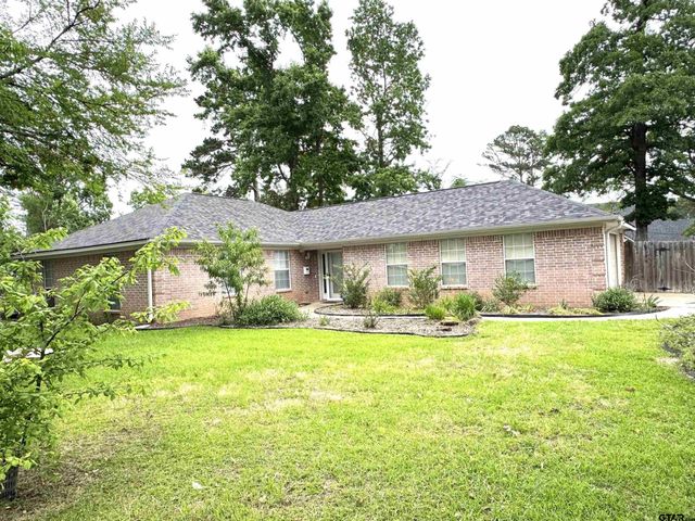 10323 W Lakeshore Dr, Tyler, TX 75709