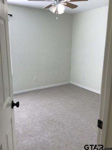 10323 W Lakeshore Dr, Tyler, TX 75709