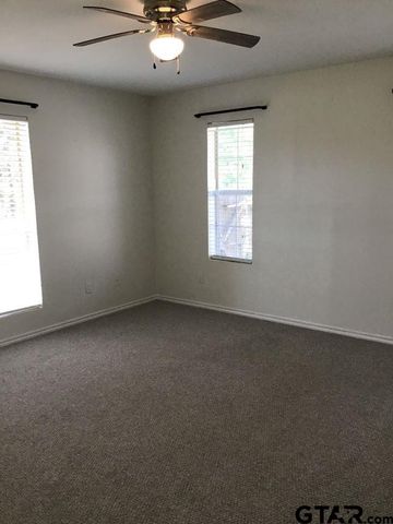 10323 W Lakeshore Dr, Tyler, TX 75709