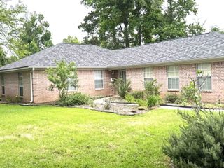 10323 W Lakeshore Dr, Tyler, TX 75709