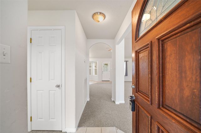 1140 Thomas Drive, Angleton, TX 77515