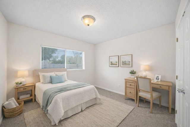 1140 Thomas Drive, Angleton, TX 77515