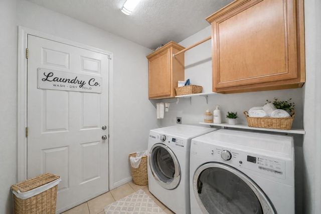 1140 Thomas Drive, Angleton, TX 77515