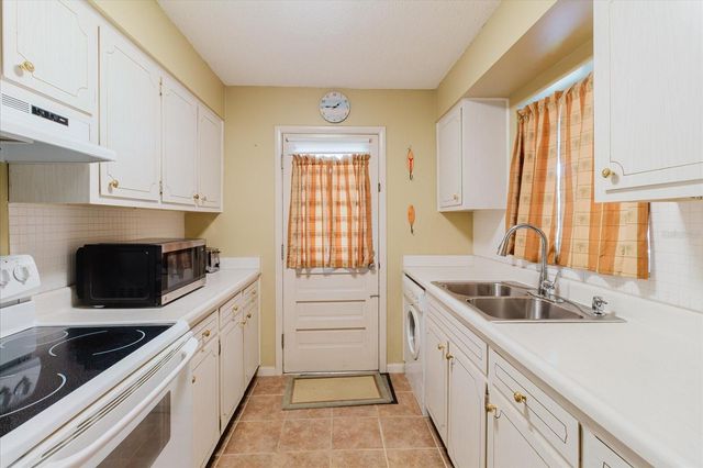 2348 SHELLEY STREET 13, Clearwater, FL 33765