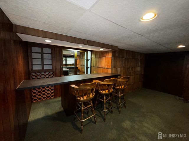 27 Frieda Lane, Colonia, NJ 07067