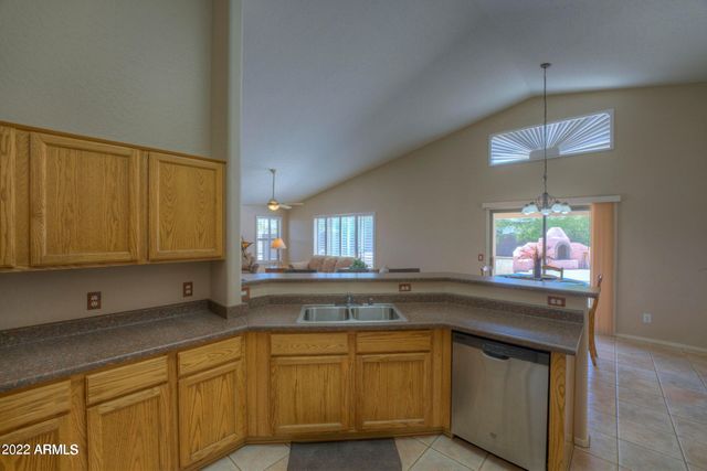 35714 N 7th Avenue, Phoenix, AZ 85086