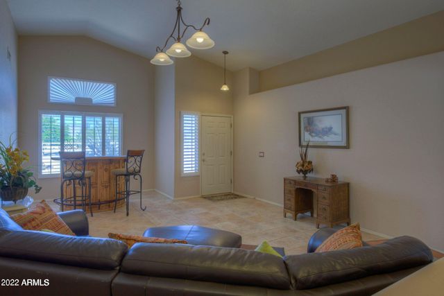 35714 N 7th Avenue, Phoenix, AZ 85086