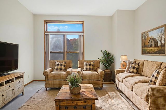 3721 Windtree Drive, Eagan, MN 55123