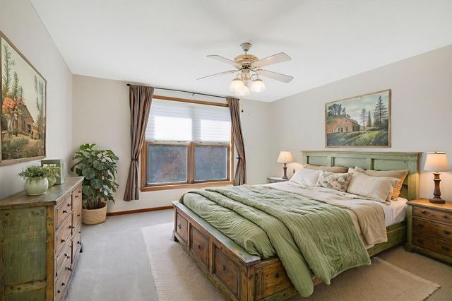 3721 Windtree Drive, Eagan, MN 55123