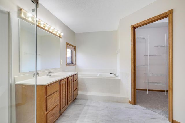 3721 Windtree Drive, Eagan, MN 55123