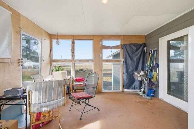 295 SW Railroad Ave, Creston, WA 99117