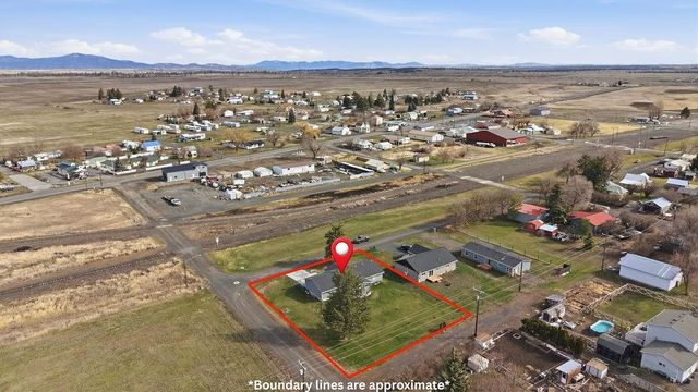 295 SW Railroad Ave, Creston, WA 99117