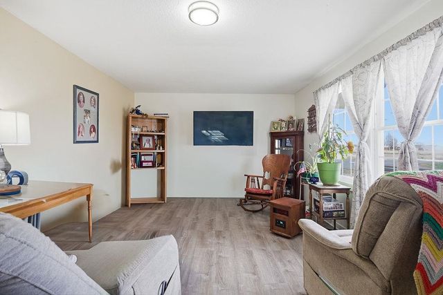 295 SW Railroad Ave, Creston, WA 99117