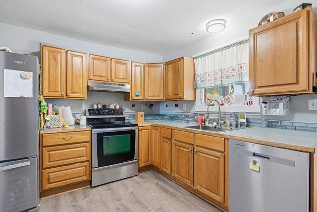 295 SW Railroad Ave, Creston, WA 99117