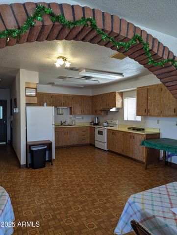 325 W State Route 89A -- 72, Cottonwood, AZ 86326