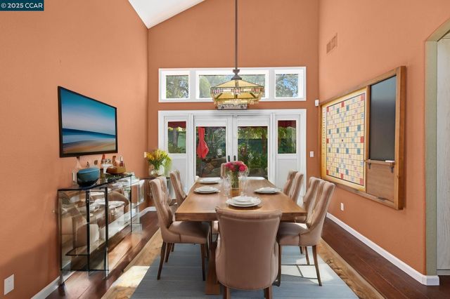 5233 Boulder Ct, Concord, CA 94521