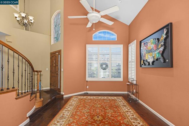 5233 Boulder Ct, Concord, CA 94521