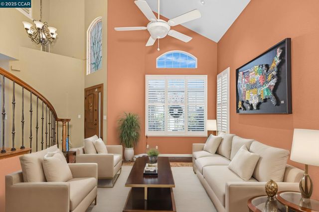 5233 Boulder Ct, Concord, CA 94521