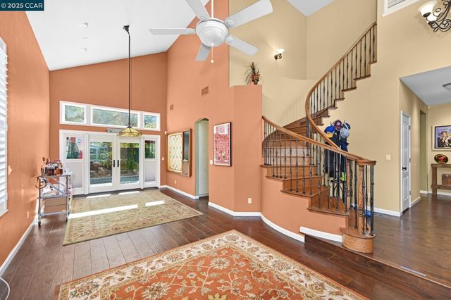 5233 Boulder Ct, Concord, CA 94521