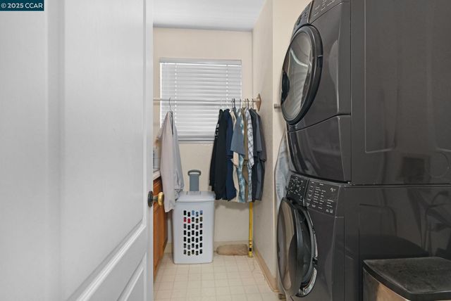 5233 Boulder Ct, Concord, CA 94521