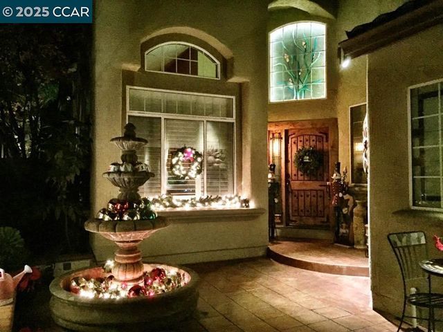 5233 Boulder Ct, Concord, CA 94521