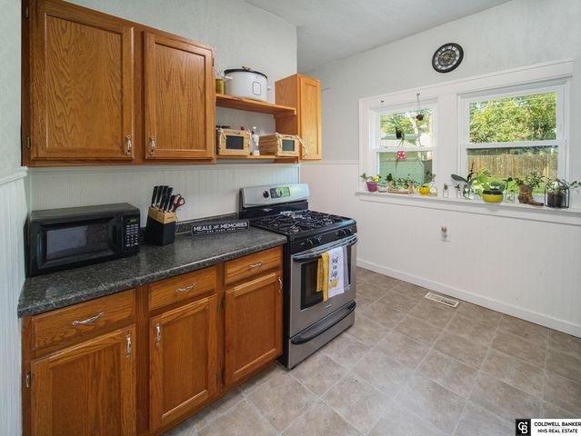 1934 Park Avenue, Lincoln, NE 68502