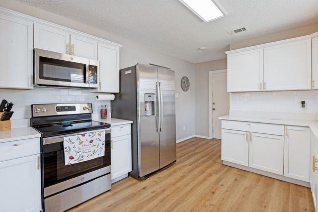 7100 Windhaven Road, North Richland Hills, TX 76182