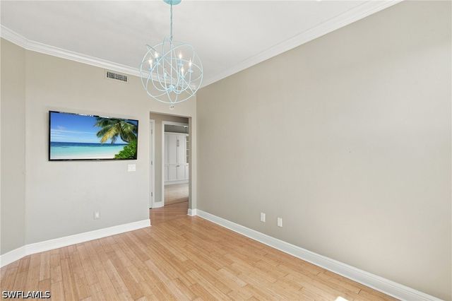 430 Cove Tower DR 501, Naples, FL 34110