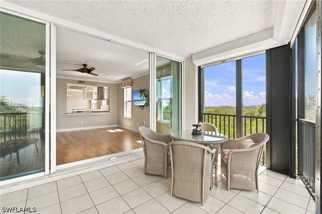 430 Cove Tower DR 501, Naples, FL 34110