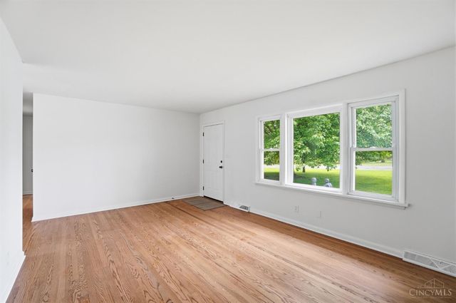 6473 Hendrickson Road, Middletown, OH 45044