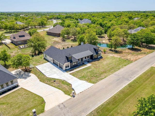 269 Sugartree Circle, Lipan, TX 76462