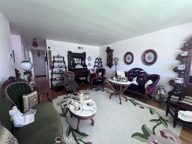 1541 S Thornburg, Santa Maria, CA 93458