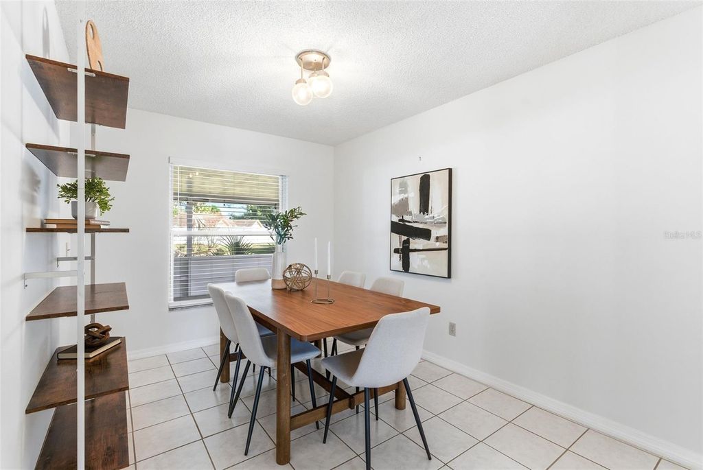 Image 10 of property listing at 935 AMY RIDGE COURT, Kissimmee, FL 34747