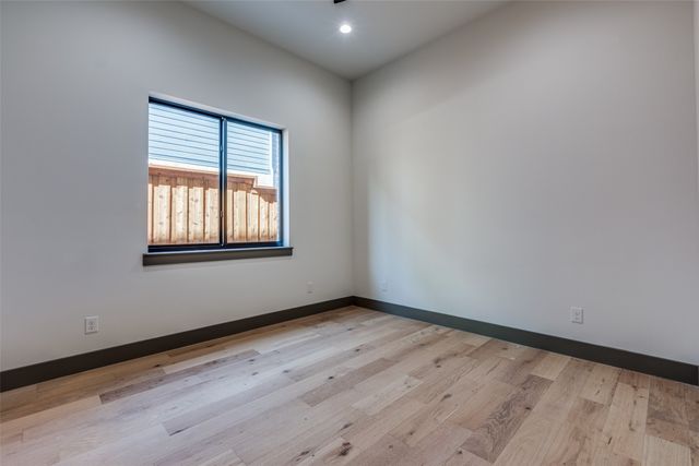 3716 W Beverly Drive, Dallas, TX 75209