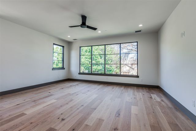 3716 W Beverly Drive, Dallas, TX 75209