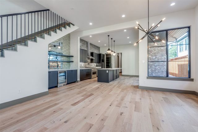 3716 W Beverly Drive, Dallas, TX 75209