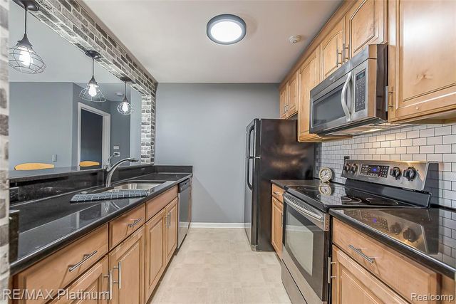 4004 Cornerstone Drive, Canton, MI 48188