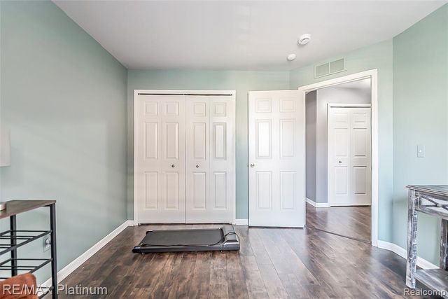 4004 Cornerstone Drive, Canton, MI 48188