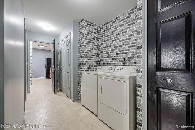 4004 Cornerstone Drive, Canton, MI 48188