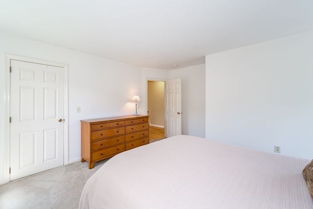 157 Rolling Meadow Dr, Holliston, MA 01746