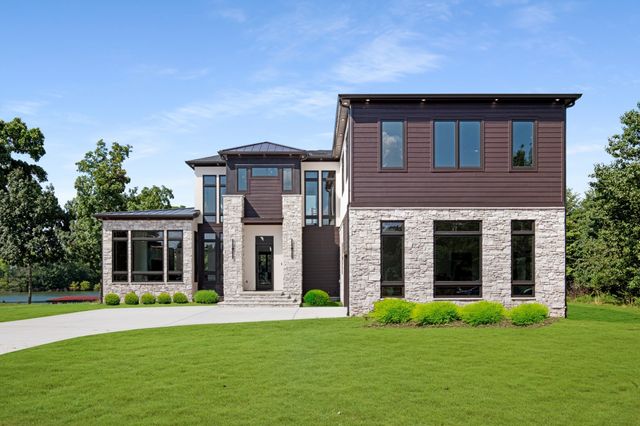 613 Waters Edge Dr, Estill Springs, TN 37330