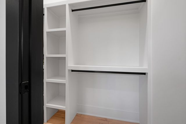 613 Waters Edge Dr, Estill Springs, TN 37330