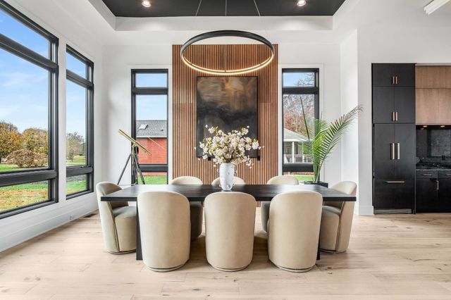 613 Waters Edge Dr, Estill Springs, TN 37330