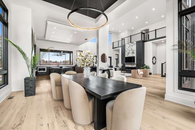 613 Waters Edge Dr, Estill Springs, TN 37330