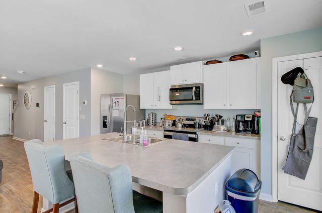 124 Gaura Lane, Summerville, SC 29483