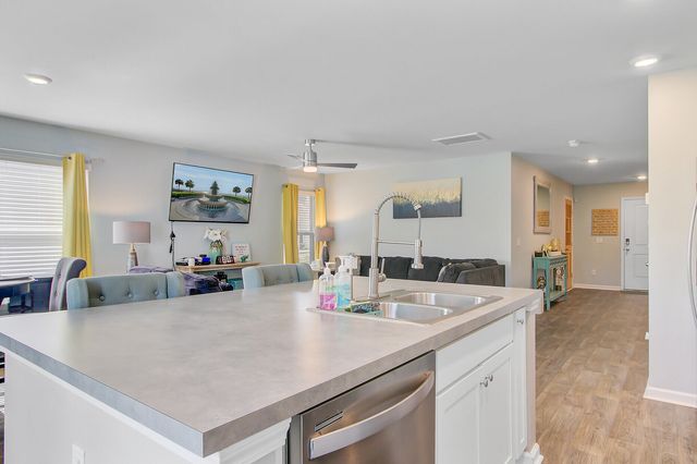 124 Gaura Lane, Summerville, SC 29483
