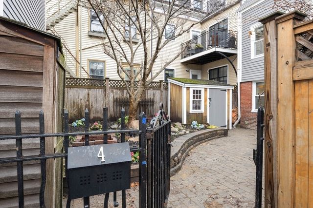4 Mead Street Ct 0, Boston, MA 02129