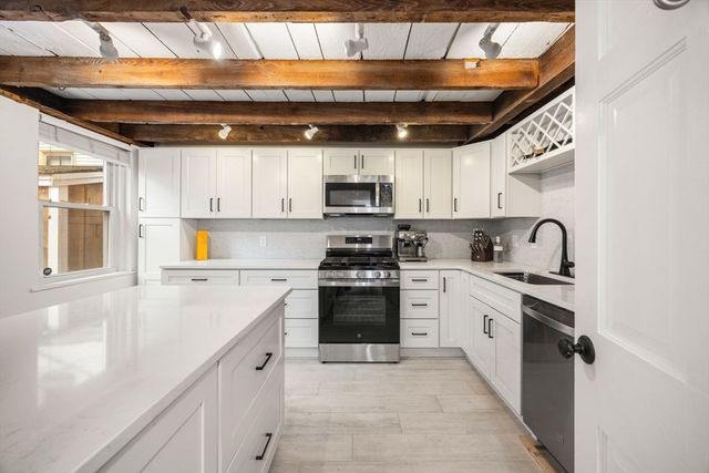 4 Mead Street Ct 0, Boston, MA 02129