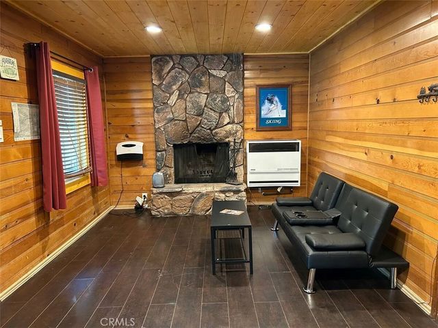 542 Highland Road, Big Bear Lake, CA 92315