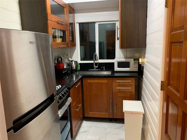 542 Highland Road, Big Bear Lake, CA 92315